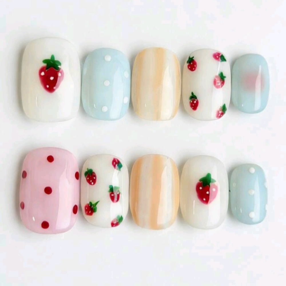 Strawberry Pastel Press-On Nails - Women